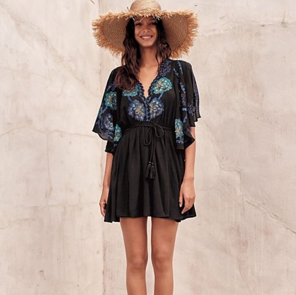FREE PEOPLE Cora Embroidered Dress‎ - Size XS